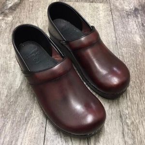 Dansko Professional Cordovan Cabrio Shoes